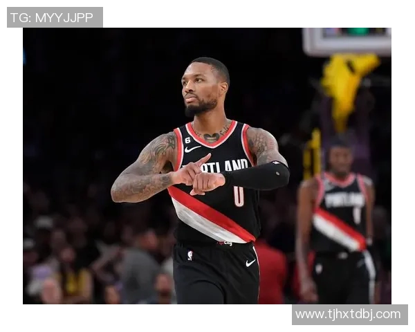 开拓者队客场胜出，利拉德再度成为绝杀主力